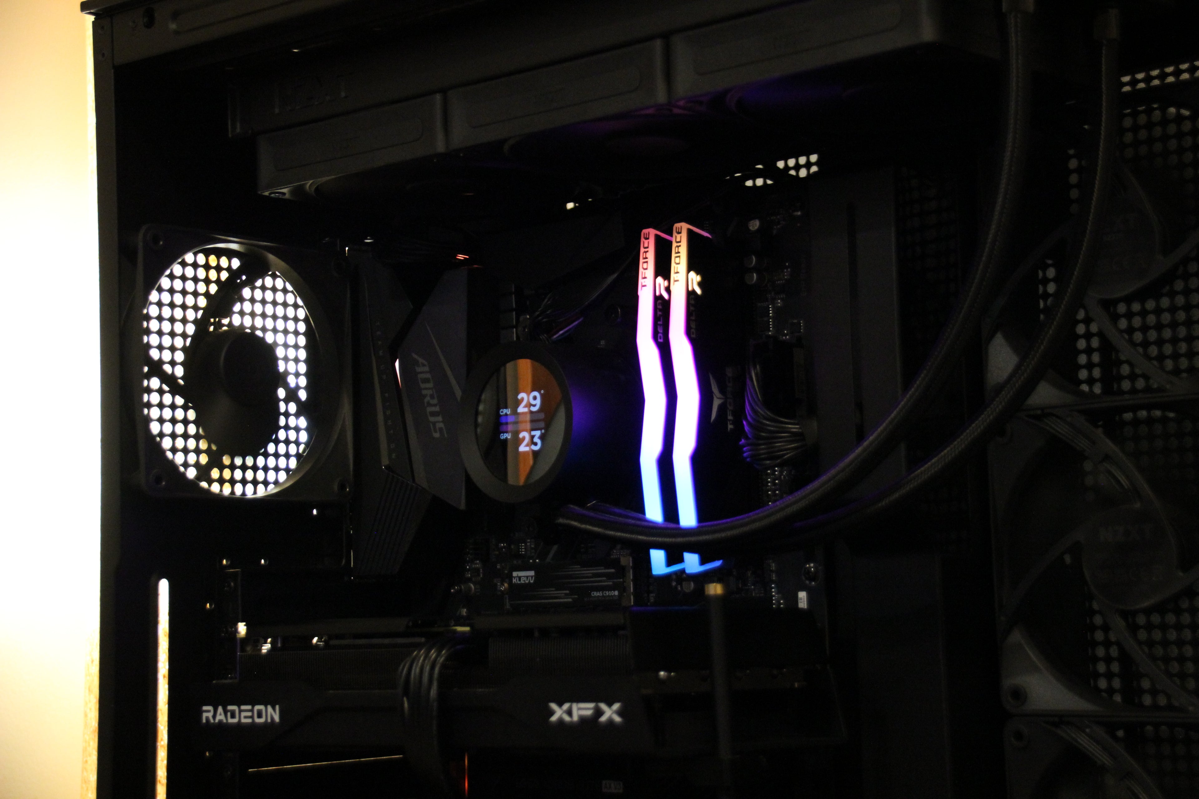 Mid-Range Gaming and Productivity PC | Ryzen 7 | 9060XT
