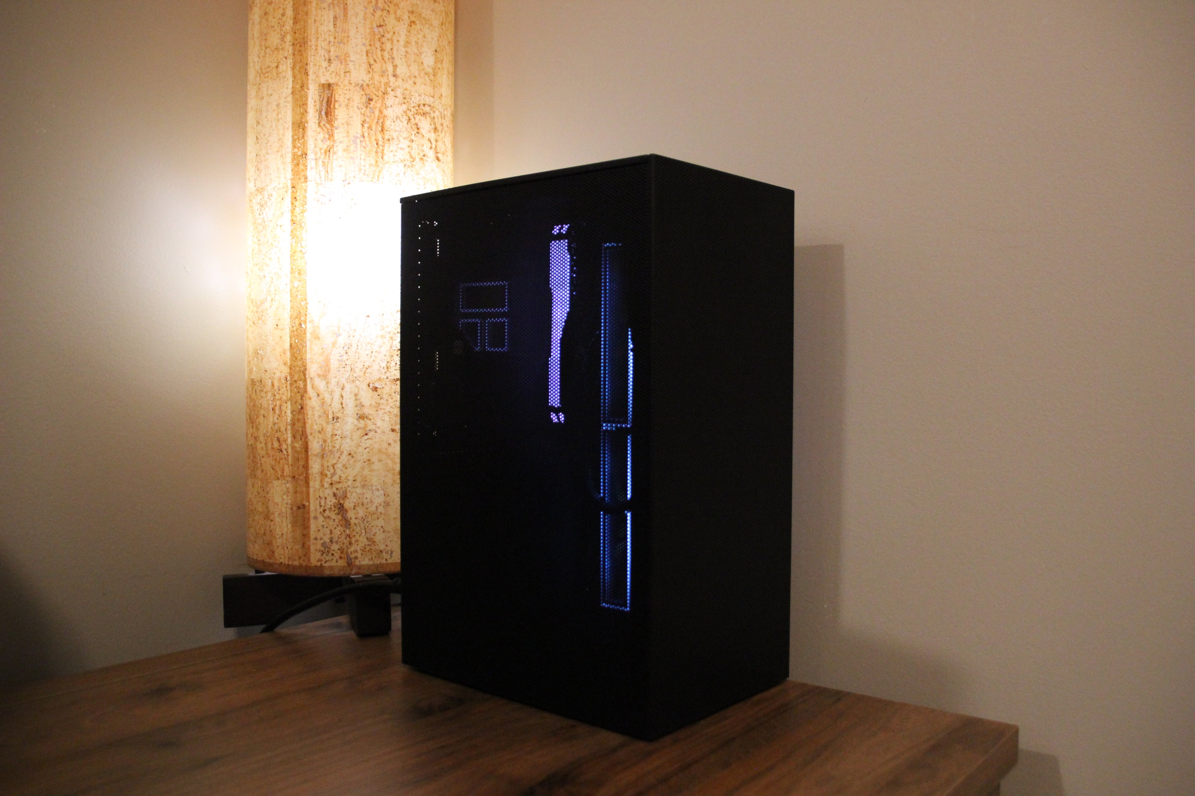 Tiny 1440p Monster