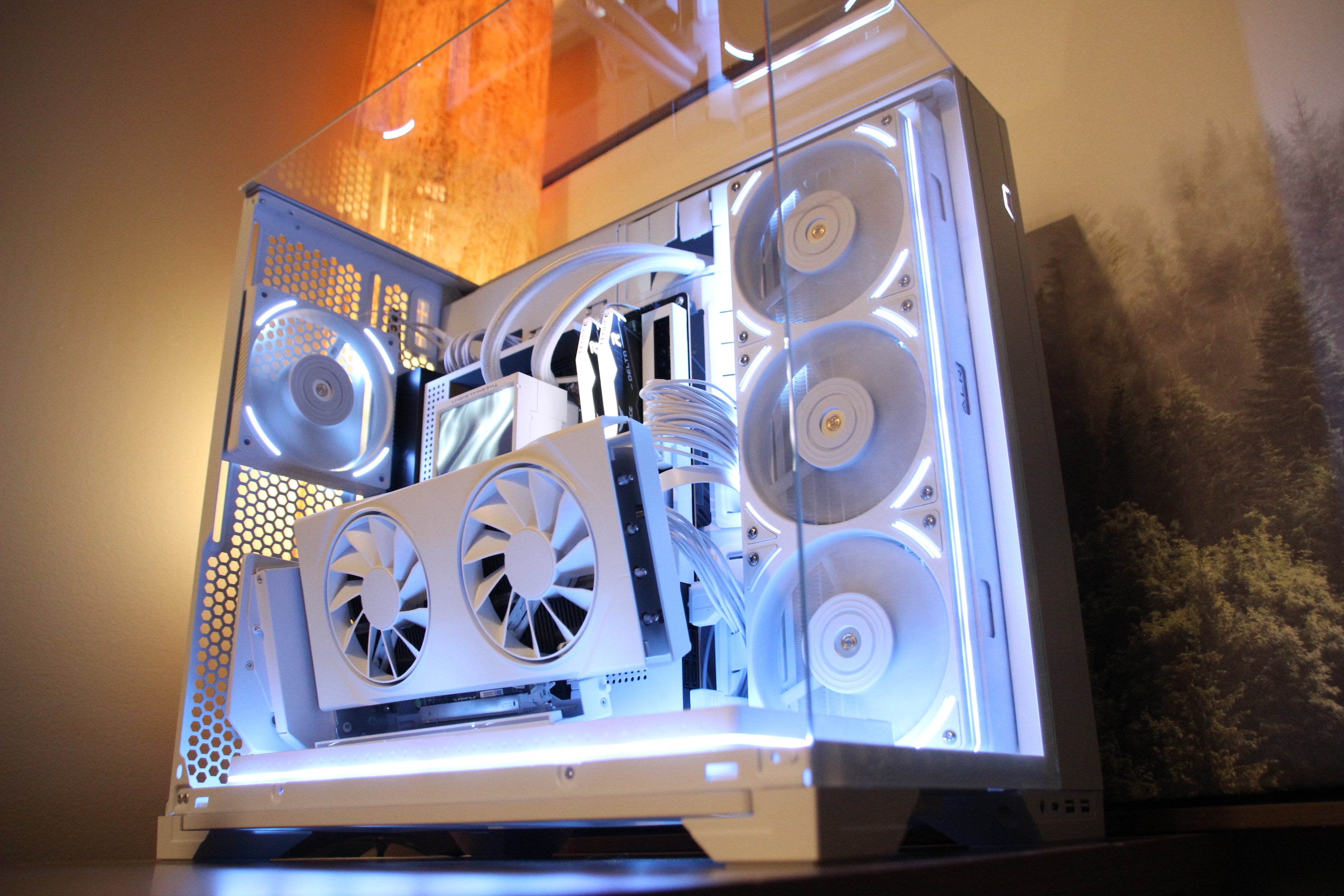 Whiteout Gaming PC