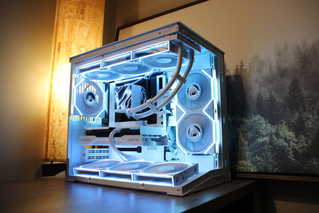 Mid-Range whiteout Gaming PC