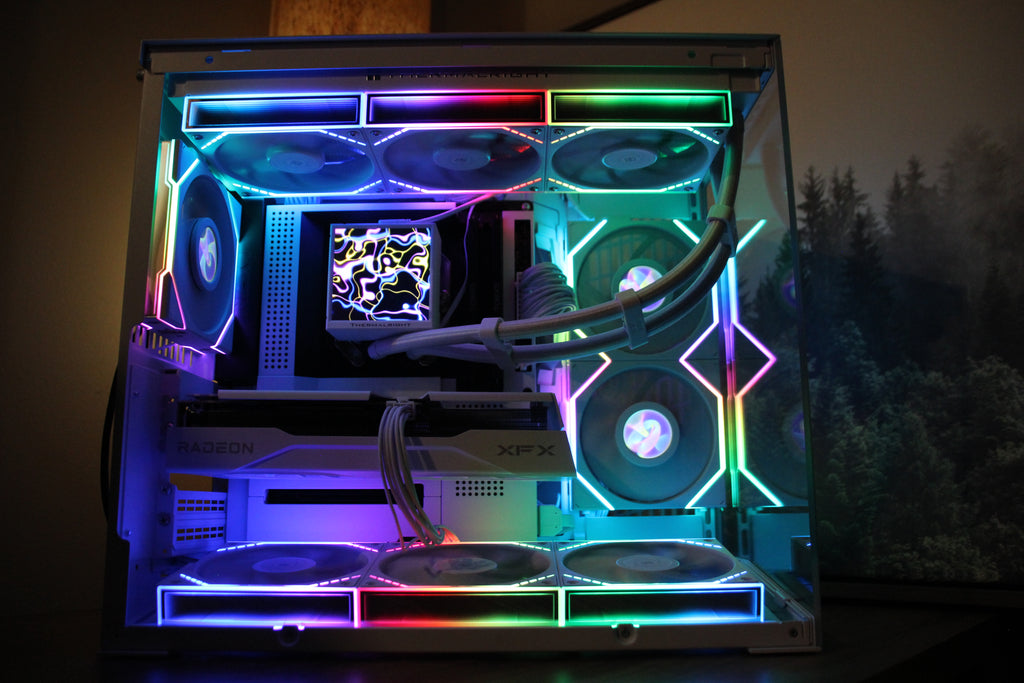 Mid-Range whiteout Gaming PC